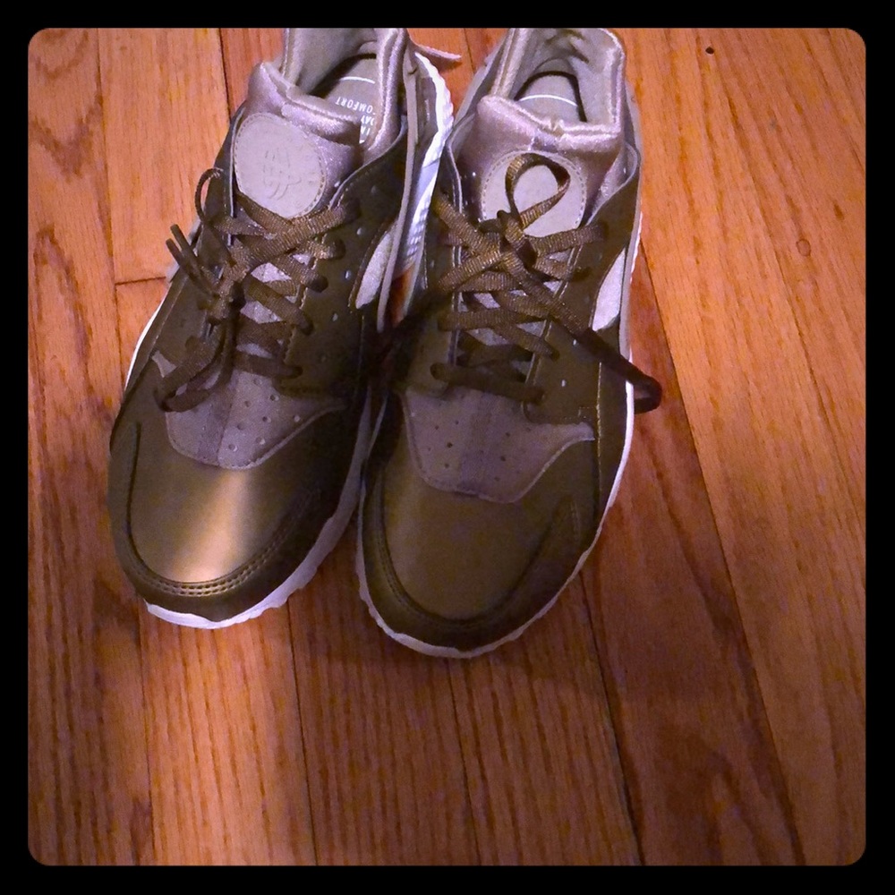 SOLD}}}}}}}>>>>>>>>SOLD